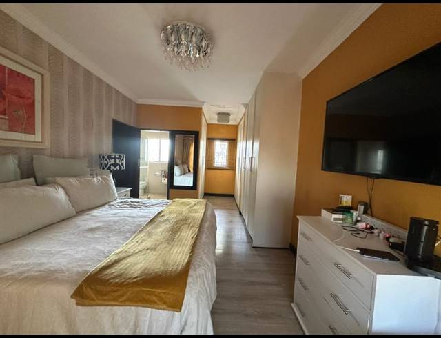 3 BEDROOM HOUSE FOR SALE IN LEONDALE